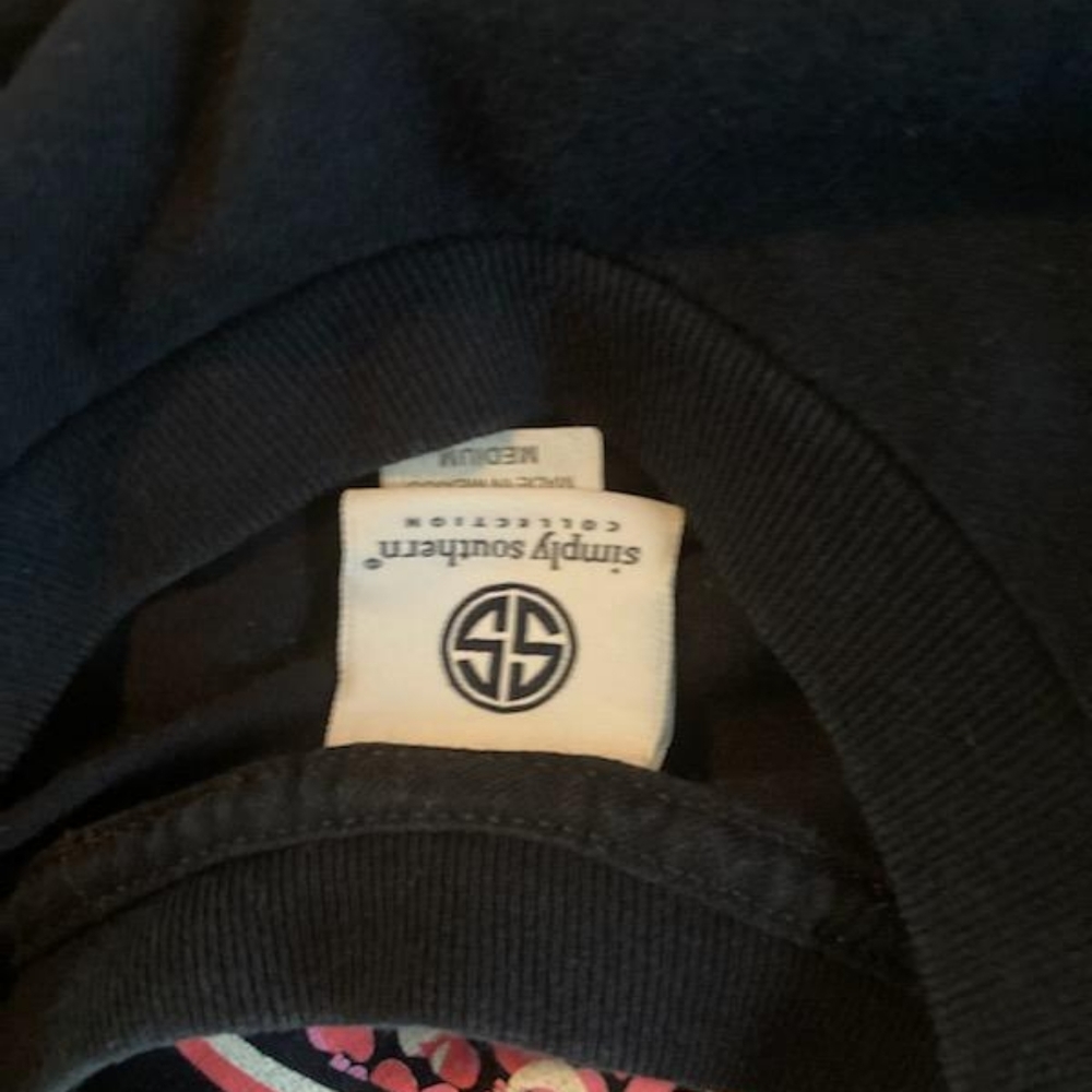 Shirt - Picture 3 of 6